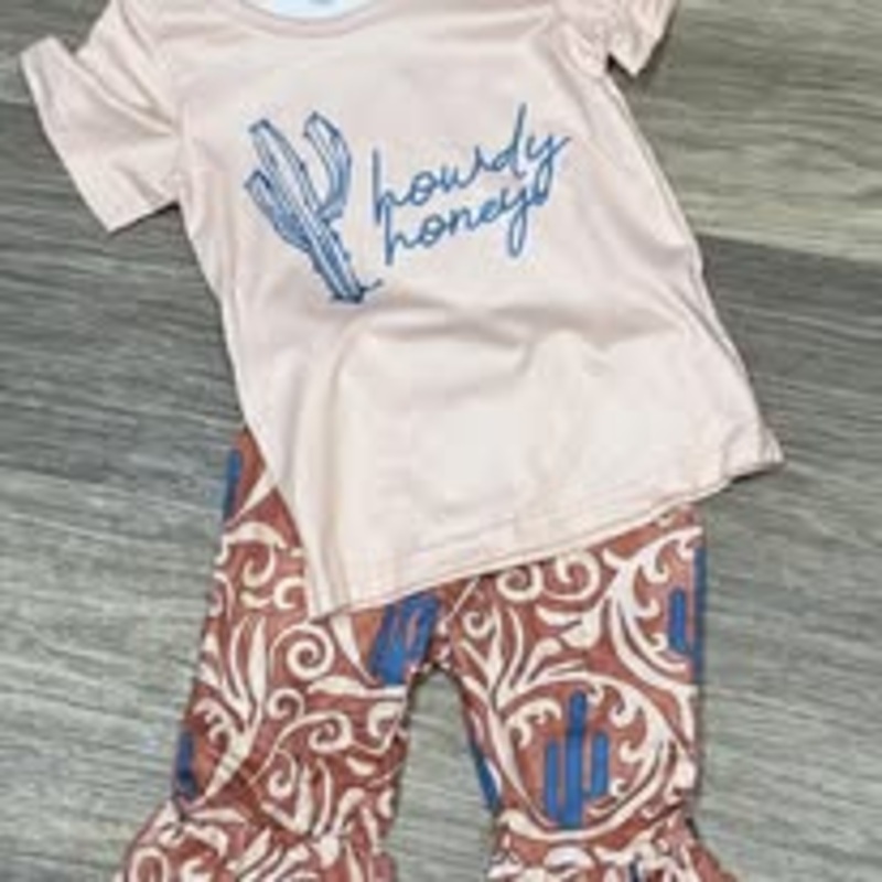 Western Howdy Honey Tee Bell Pants Outfit