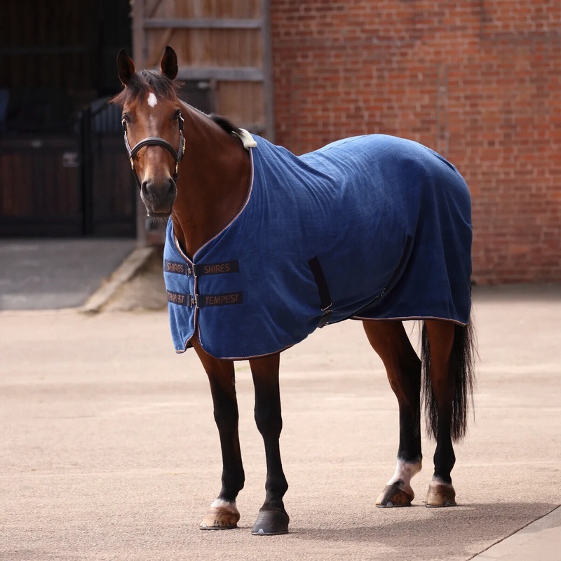 Shires Tempest Original Ultra Drying Horse Rug, Navy, 5’0″ – 7’0″