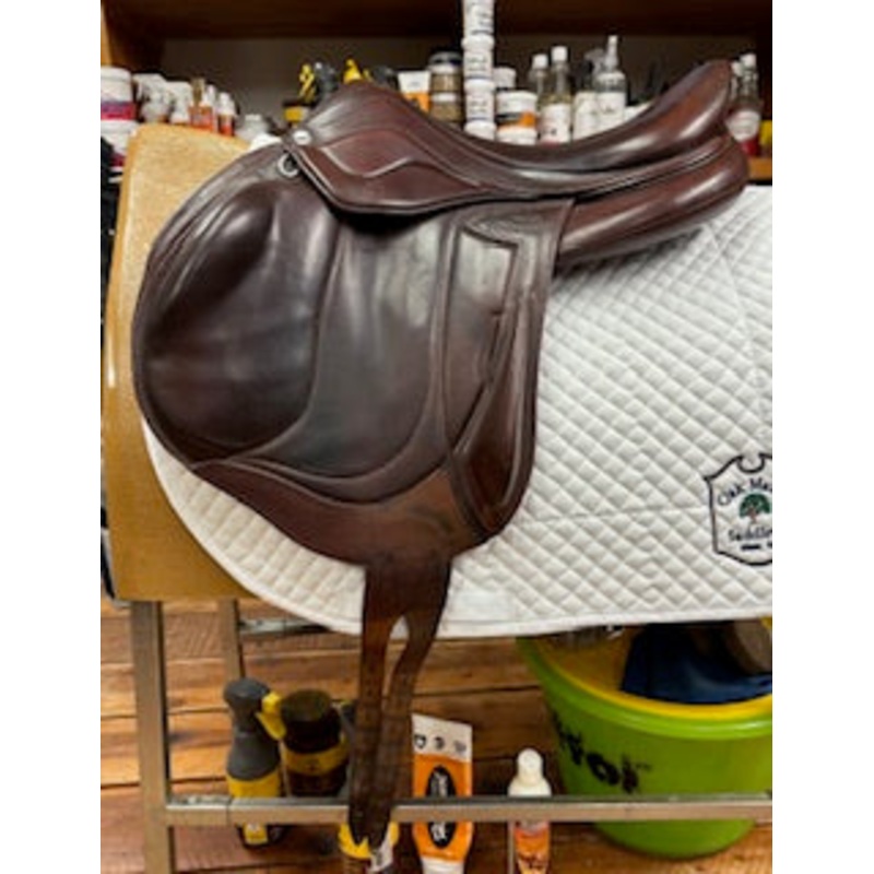 2021 Devoucoux Chiberta Lab Monoflap Jump Saddle – 16.5″