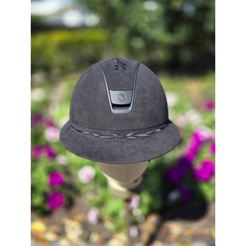 2.0 Miss Shield Black Premium Flower Embroidery