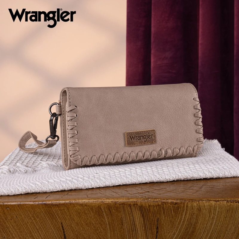 Wrangler Whipstitch Wristlet Wallet ~ Khaki