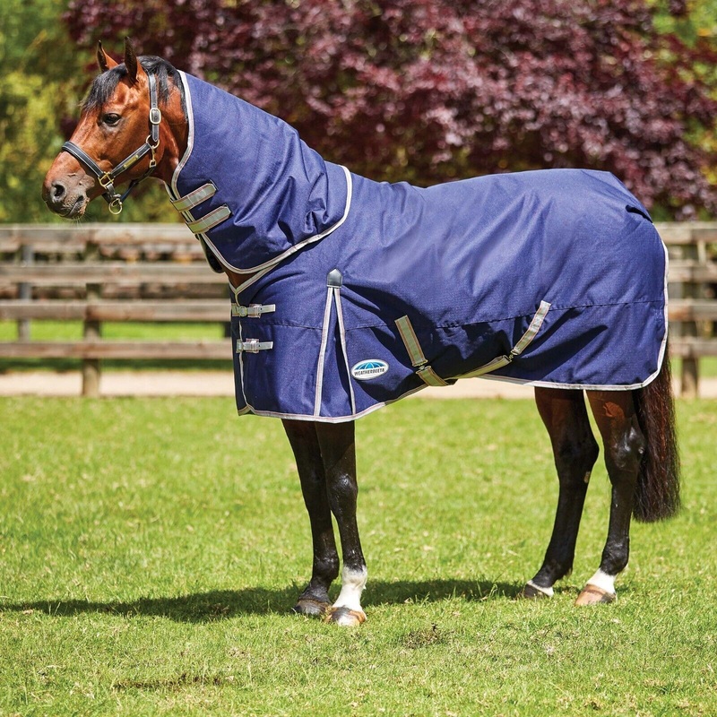 Weatherbeeta Comfitec Essential Turnout Rug 220g 1200D, Detach-A-Neck, Medium,